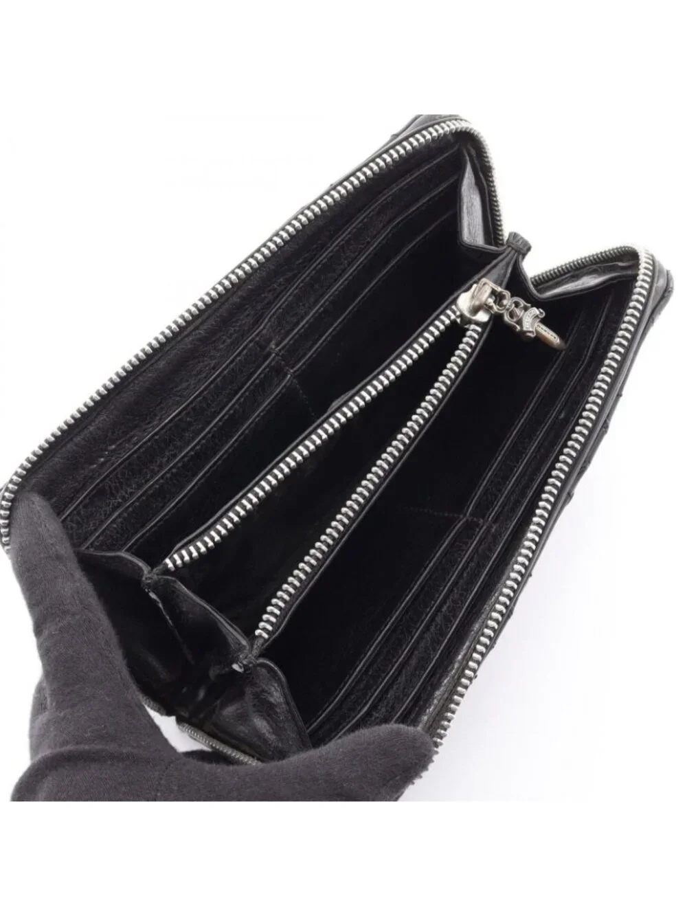 Chrome Hearts Round Wallet Cemetery Cross Patch Quilted Leather